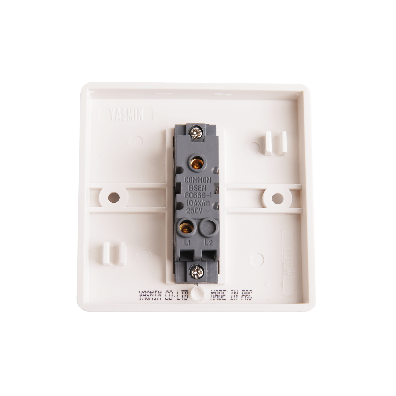 1 Gang 1 Way Bakelit Switch HK6111W