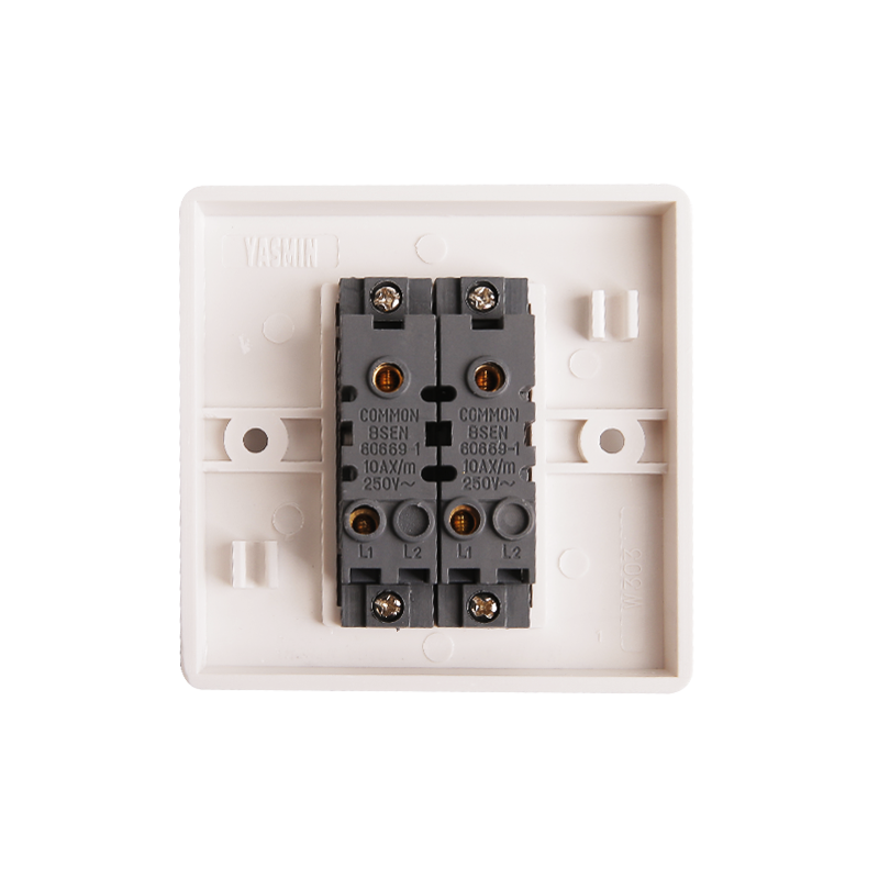 Bakelit 2 Gang 2 Way Switch HK6122W