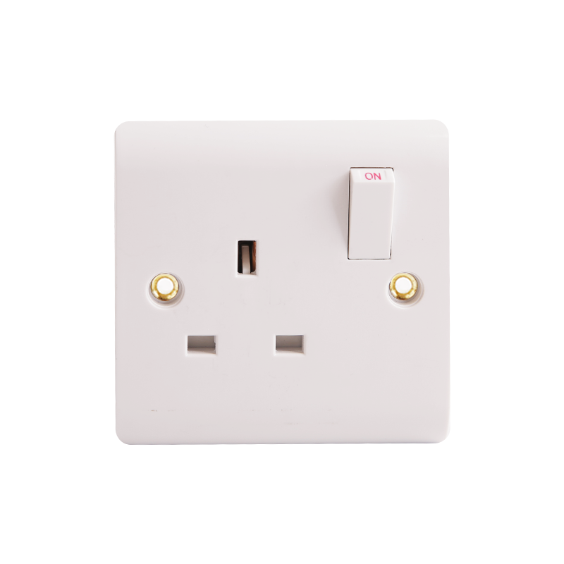 Bakelit 13A 1 Gang Switched Socket HK6113HW