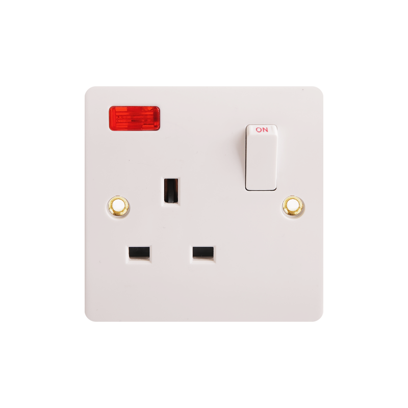 13A 1 Gangs Bakelit Switched Socket med Neon HK6113VN